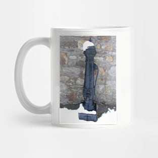 The old hand pump at Blackness Mug